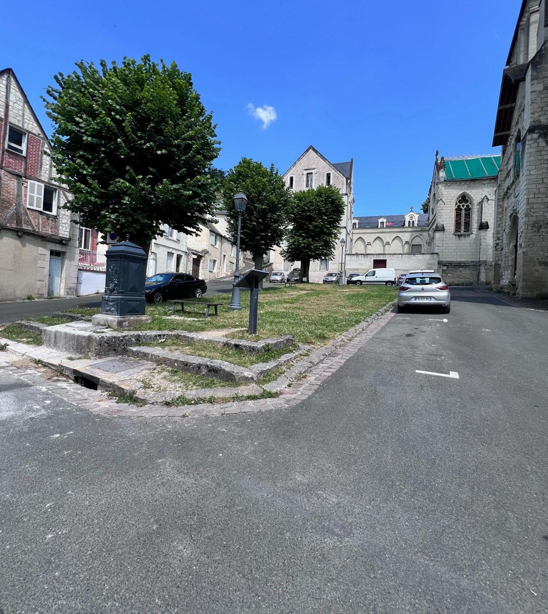 La Tour De L Horloge, Appt Typique A 500M Du Chateau Chinon Luaran gambar
